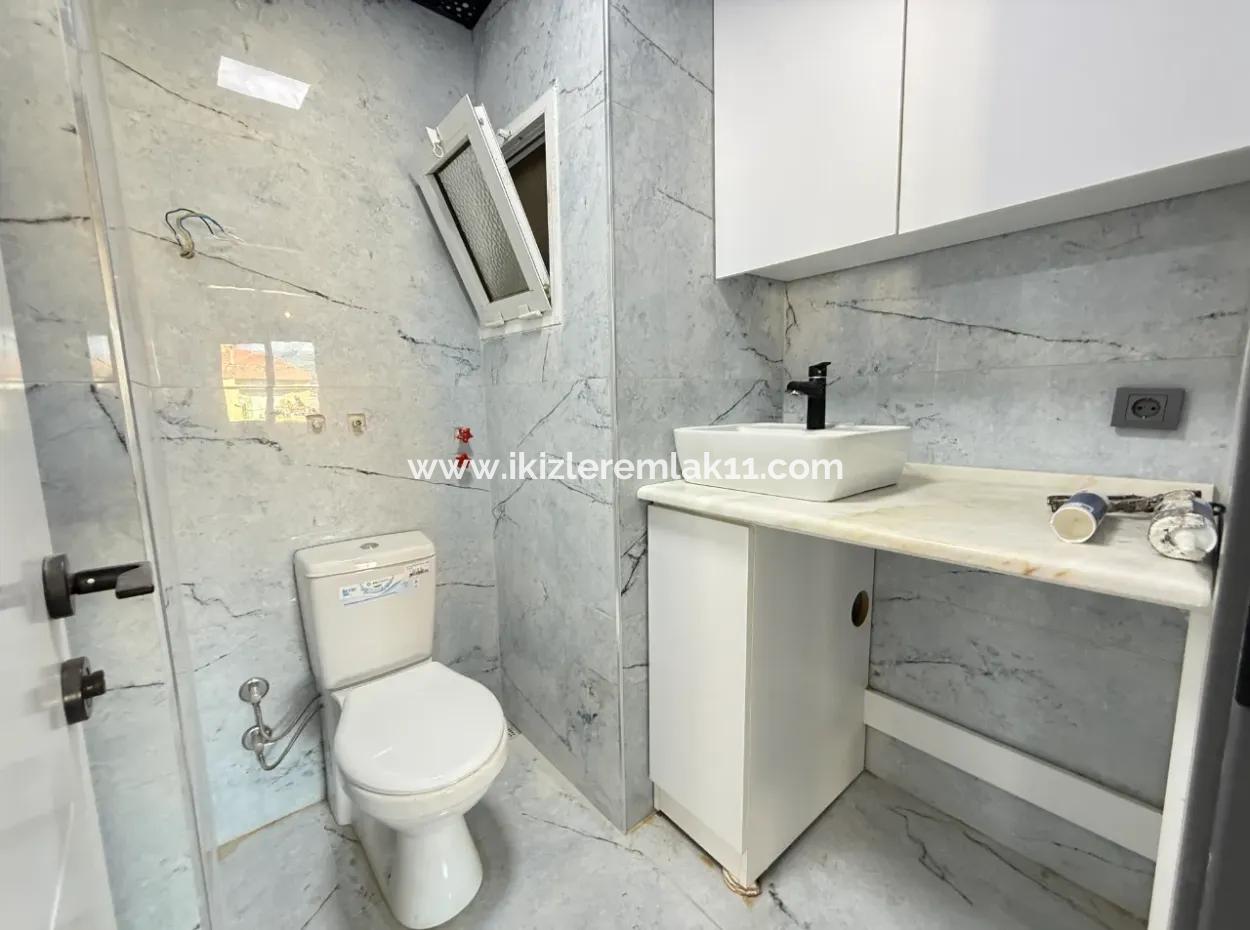 Wide Affordable Price With Elevator For Sale In Seferihisar Ürkmez 3 1 Apartment