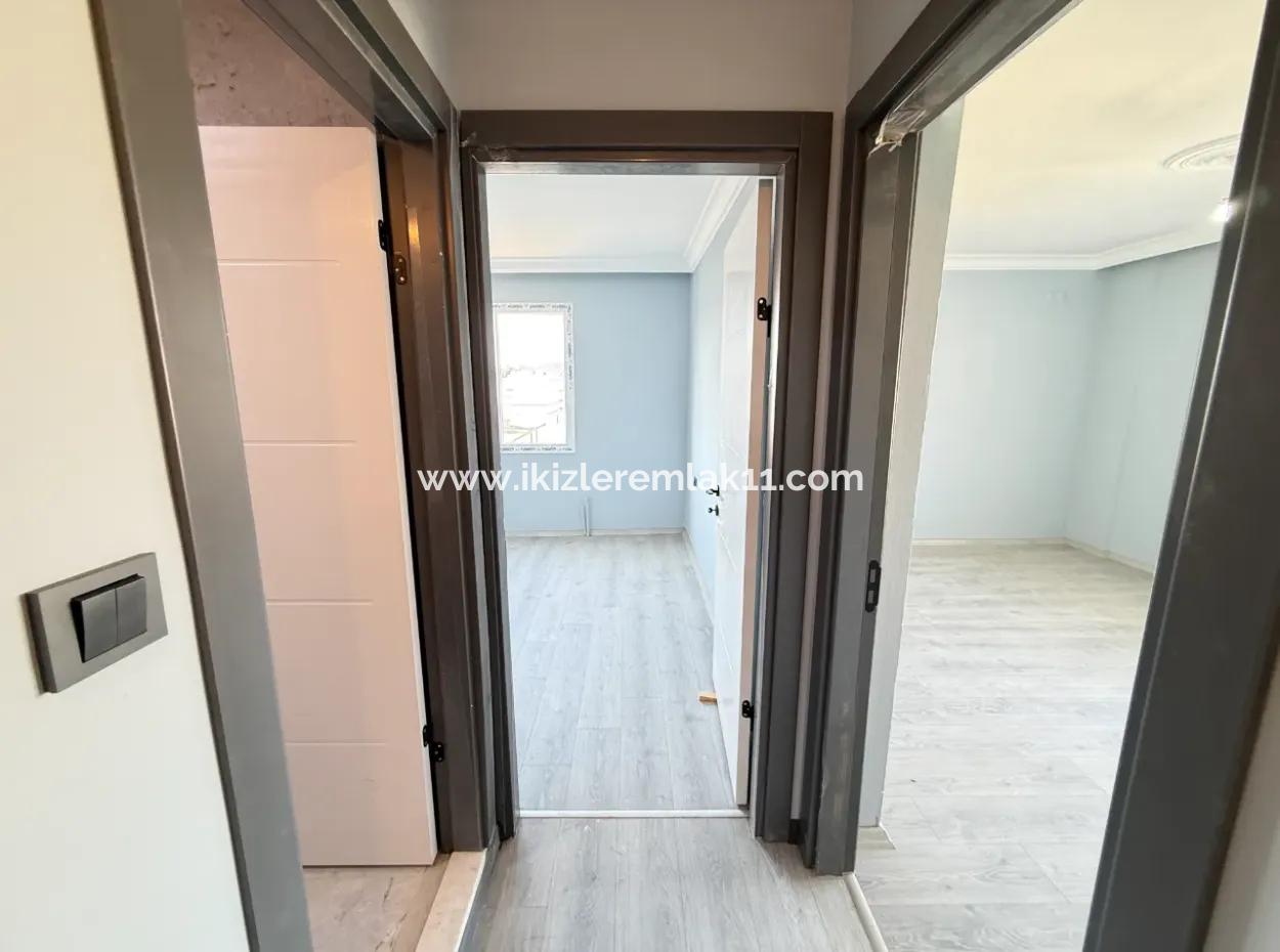 Wide Affordable Price With Elevator For Sale In Seferihisar Ürkmez 3 1 Apartment