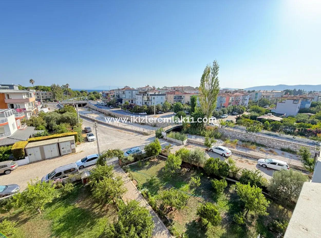 Wide Affordable Price With Elevator For Sale In Seferihisar Ürkmez 3 1 Apartment