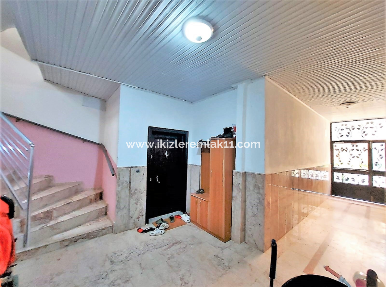 3 1 Mezzanine 110 M² Flat For Sale In The Center Of Seferihisar Ürkmez