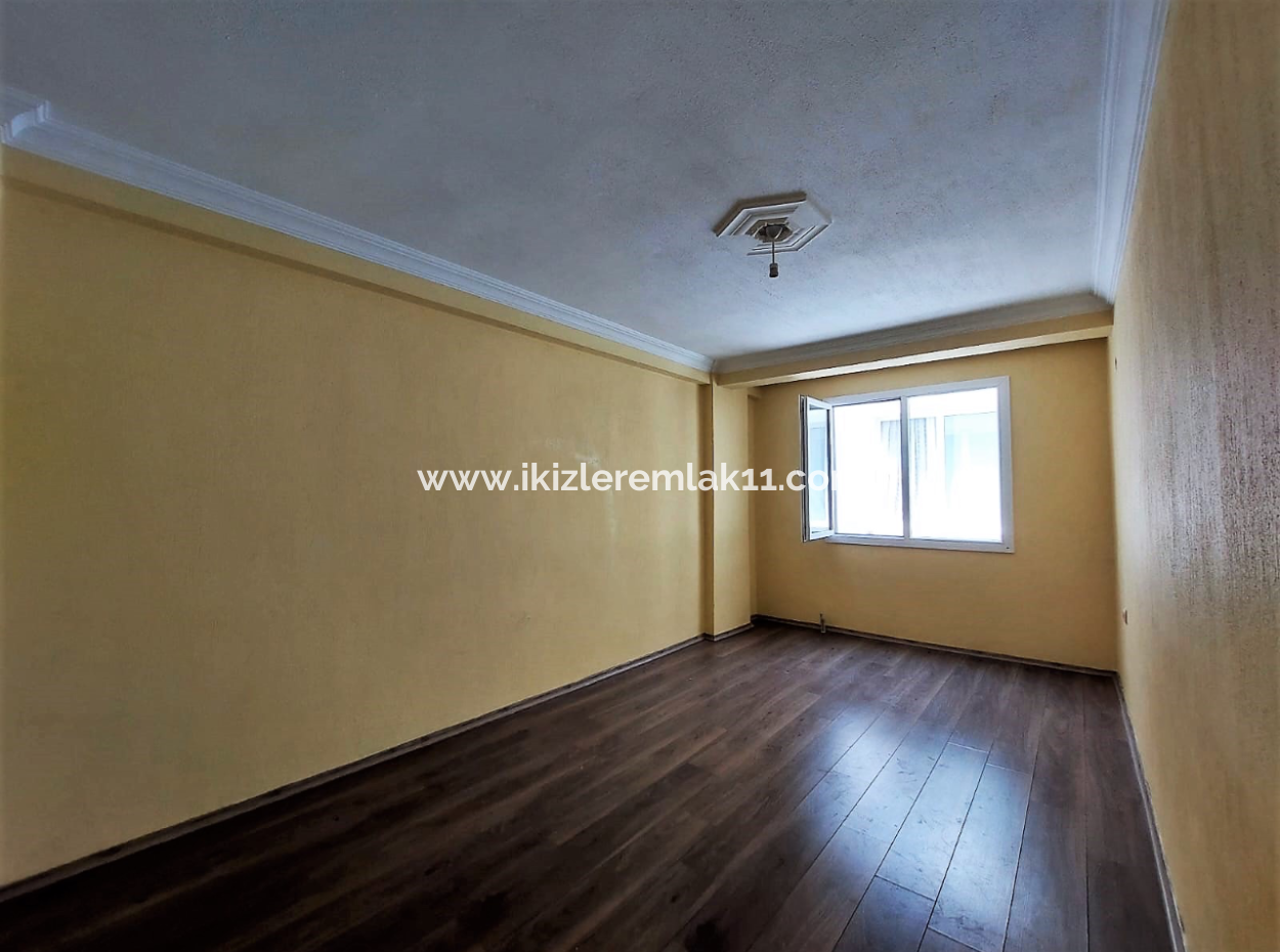 3 1 Mezzanine 110 M² Flat For Sale In The Center Of Seferihisar Ürkmez