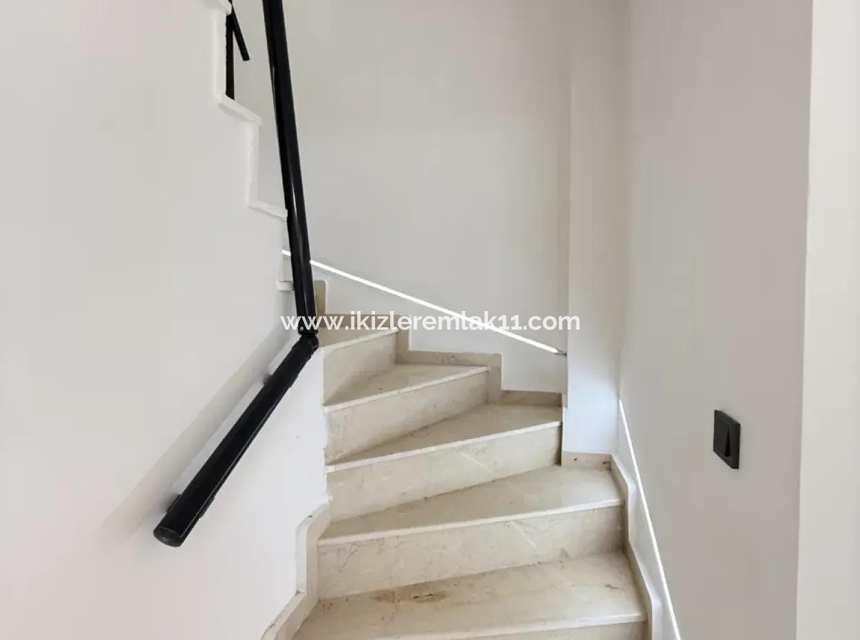 Luxury 3 1 Duplex Villa For Sale In The Center Of Seferihisar Ürkmez