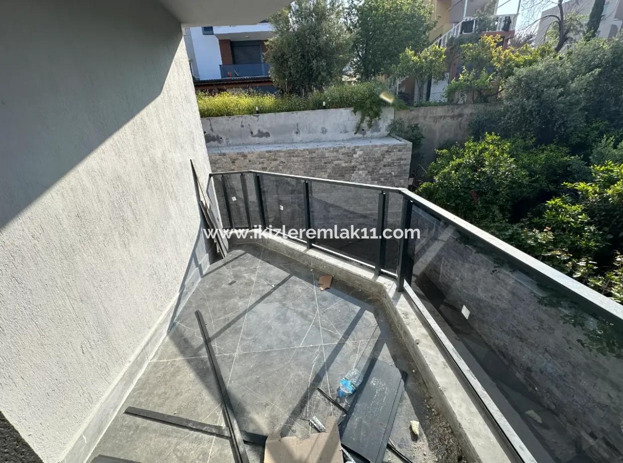 Luxury 3 1 Duplex Villa For Sale In The Center Of Seferihisar Ürkmez