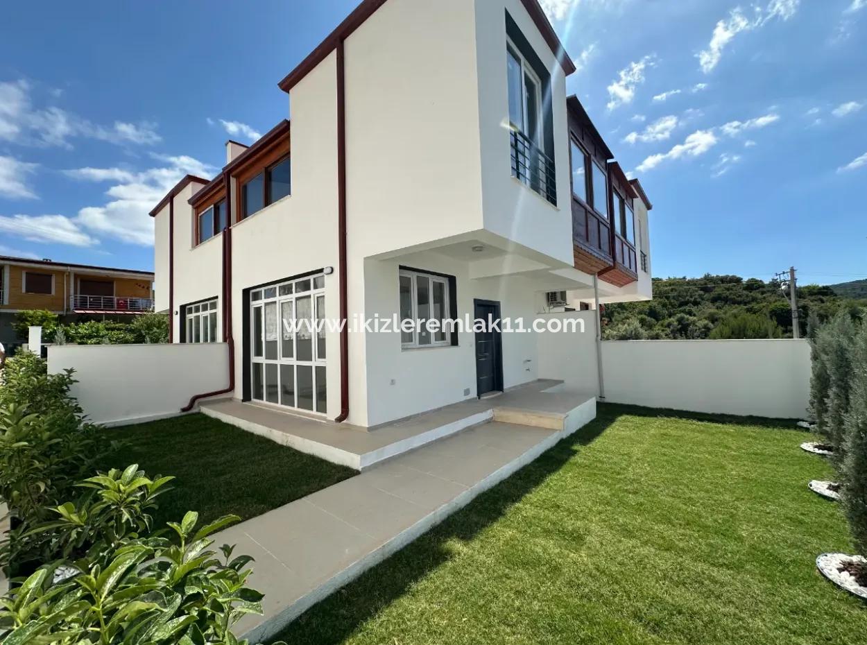 2 1 Villa With Zero Garden For Sale In Seferihisar Doganbeypayamli