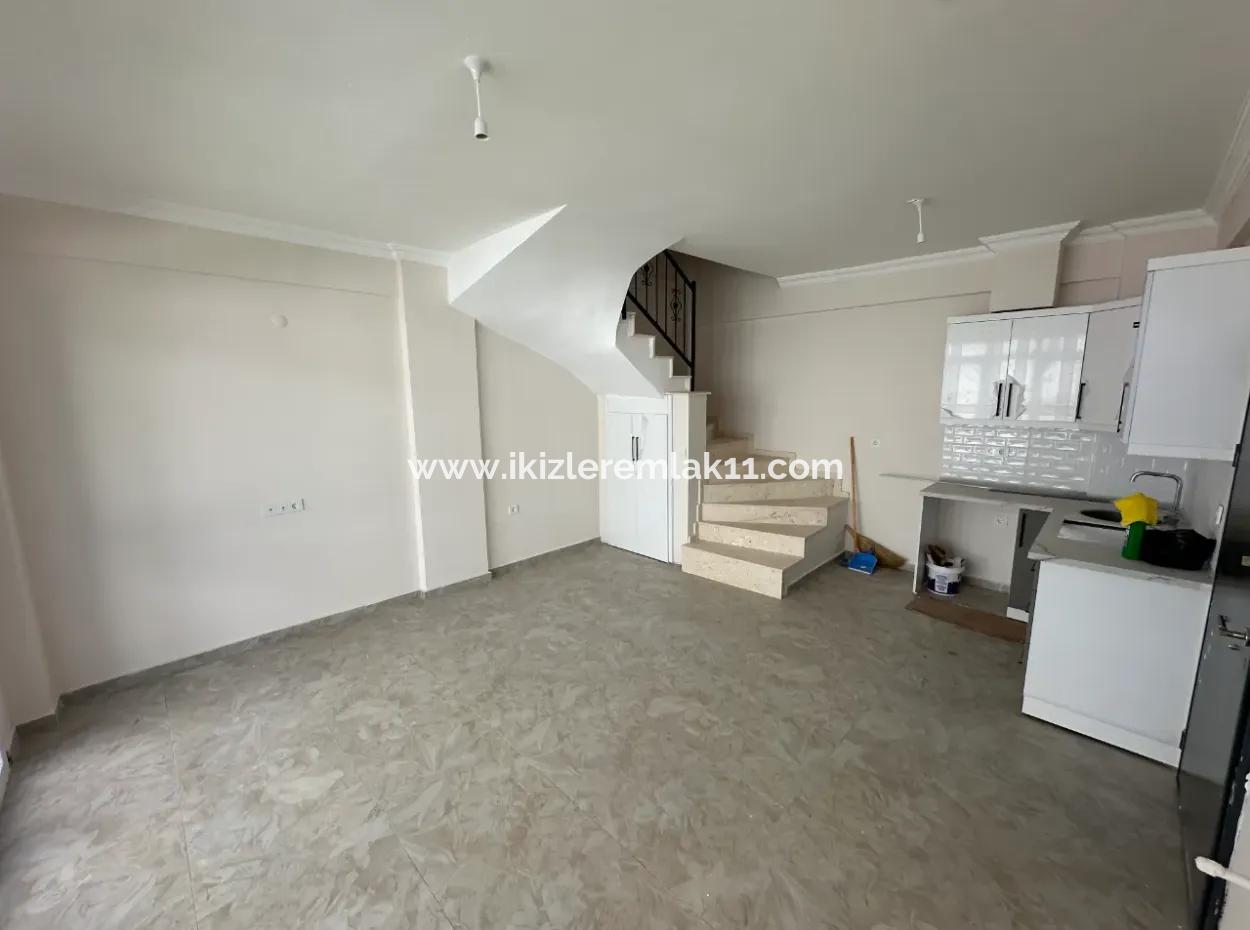 2 1 Villa With Zero Garden For Sale In Seferihisar Doganbeypayamli