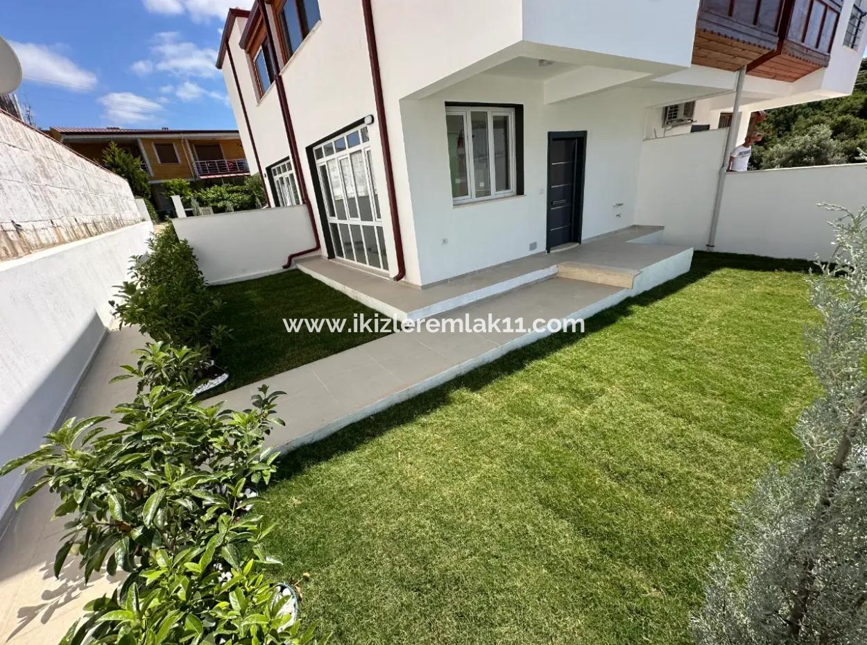 2 1 Villa With Zero Garden For Sale In Seferihisar Doganbeypayamli