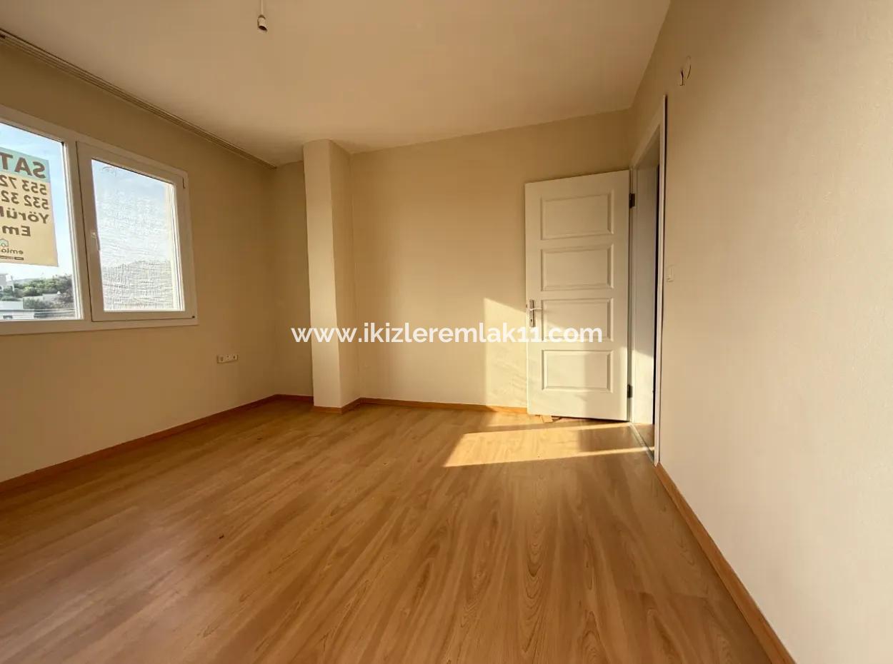 4 1 Villa With Large Garden For Sale In Seferihisar Doğanbey Center