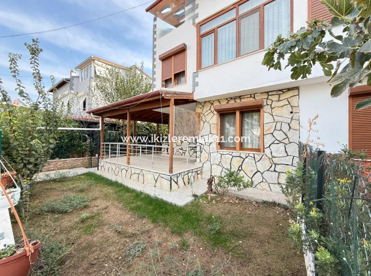 3 1 Villa With Large Garden For Sale In Seferihisar Doğanbey Center