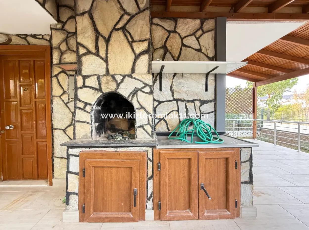 3 1 Villa With Large Garden For Sale In Seferihisar Doğanbey Center