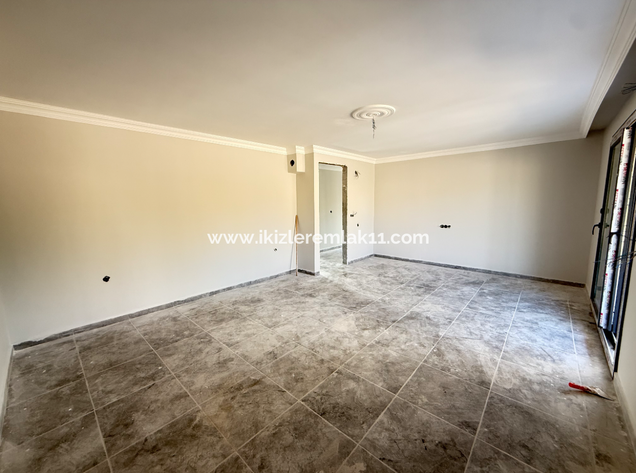 Detached 2 1 Summer House In A 300 M² Garden For Sale In Seferihisar Kavaklıdere