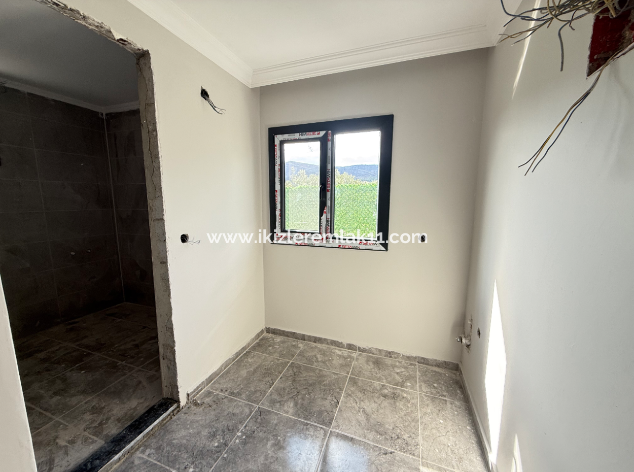 Detached 2 1 Summer House In A 300 M² Garden For Sale In Seferihisar Kavaklıdere