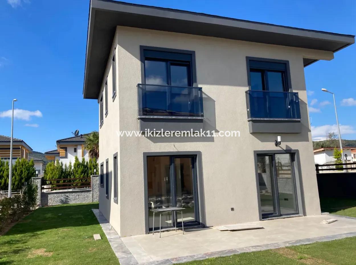 Seferisar Doganbey For Sale, Steel Construction, 3 1 Villa