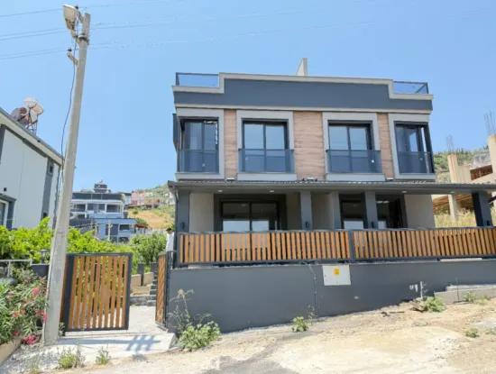 3 1 Sea View Garden Villa For Sale In Seferihisar Doganbeyde