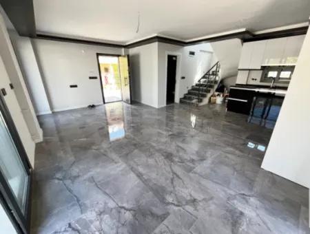 Single Detached 3 1 Parent Villa In A Garden Of 390 M2 For Sale In Doganbey, Seferihisar
