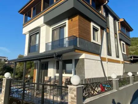 3 1 Detached Sea View Villa With Pool For Sale In Doganbey, Seferihisar