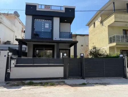 Single Detached Brand New 3 1 Villa With Large Garden For Sale In Seferihisar Doğanbey
