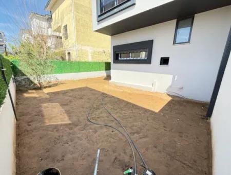 Single Detached Brand New 3 1 Villa With Large Garden For Sale In Seferihisar Doğanbey