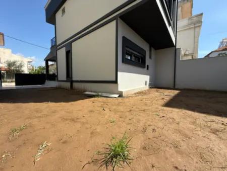 Single Detached Brand New 3 1 Villa With Large Garden For Sale In Seferihisar Doğanbey