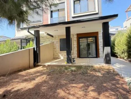 Luxury 3 1 Duplex Villa For Sale In The Center Of Seferihisar Ürkmez
