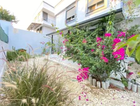 3 1 Garden Villa For Sale At An Affordable Price In Seferihisar Ürkmez