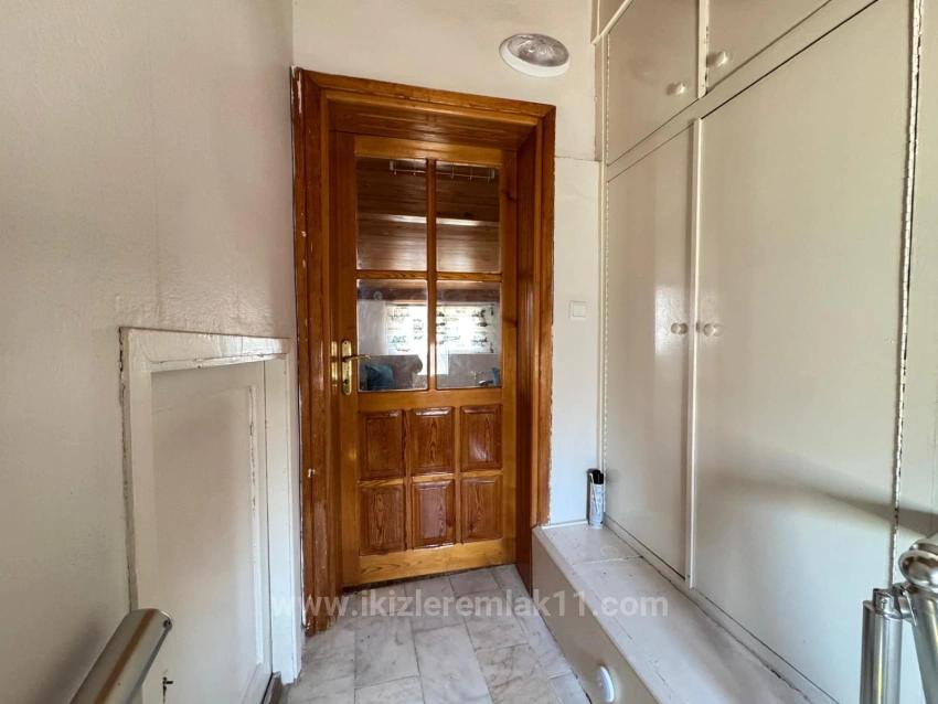 Район Сеферихисарчумхуриет, Туристическая Площадка Мельтем Вилла 4+1 На Продажу У Моря