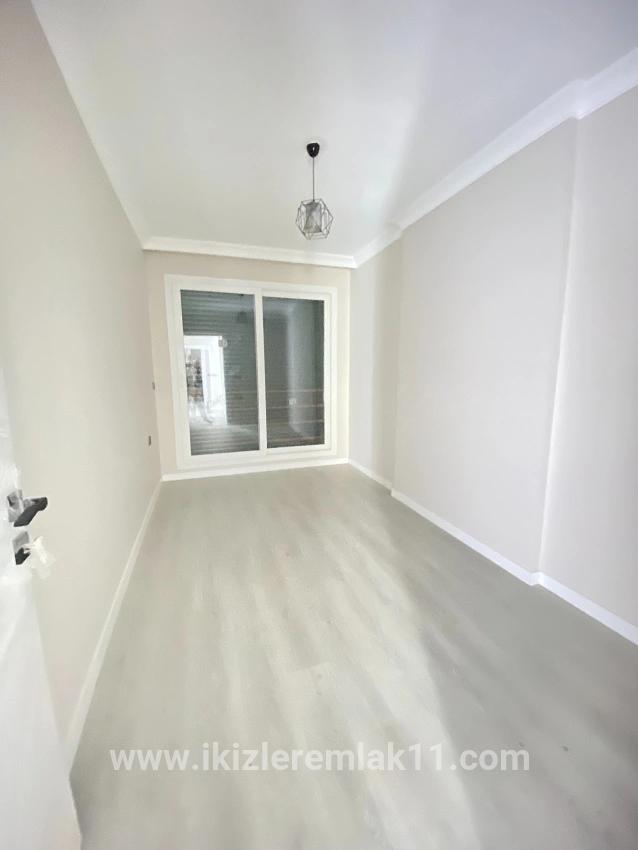Для продажи Вилла 3+1 в Cumhuriyet Seferihisar Doğanbey - 200 m²