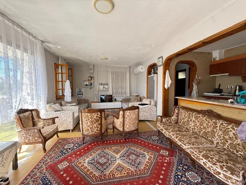 В Сефериисаре Doğanbey Продается 3+1 Вилла С Садом В 50М От Моря