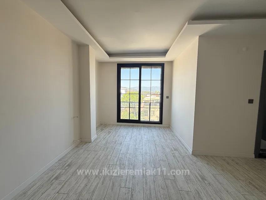 Для Продажи Квартира 1+1 в Cumhuriyet Seferihisar Doğanbey - 60 m²