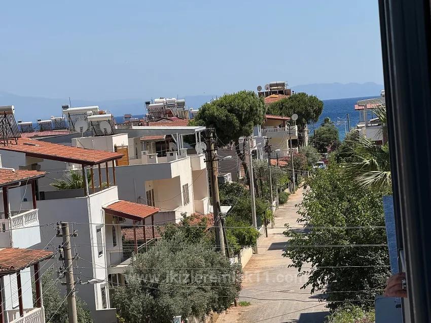 В Сеферихисаре Doğanbey Продается 1+1 Квартира На Стороне Моря Продается Квартира