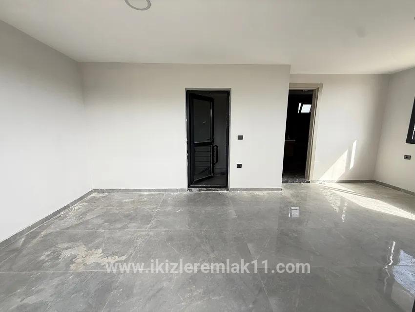 Для продажи Вилла 3+1 в Cumhuriyet Seferihisar Doğanbey - 180 m²