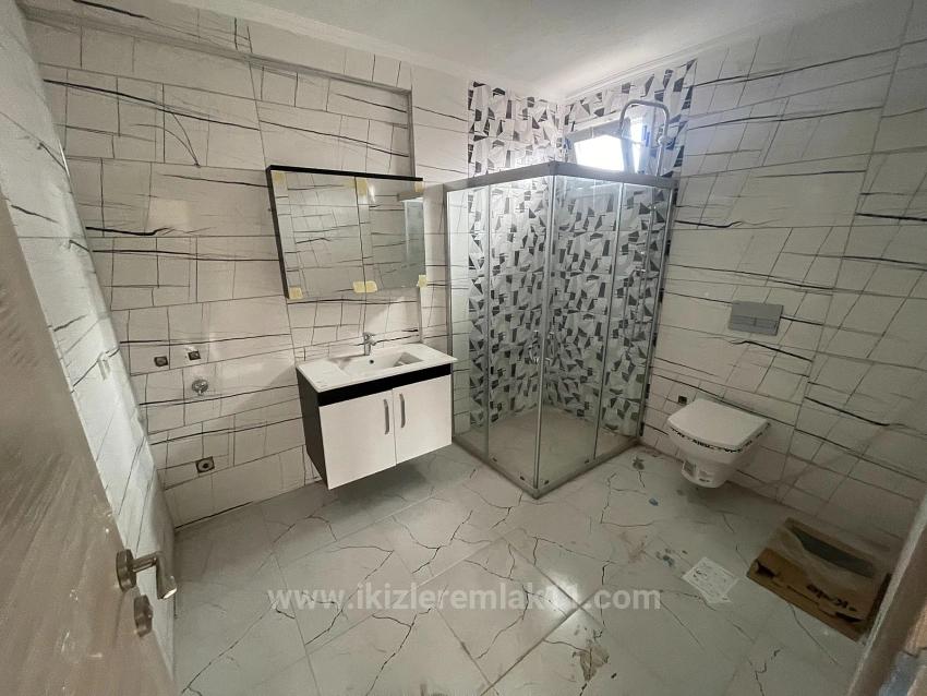 Роскошная Вилла 3+1 На Продажу В Районе Сеферихисар-Доганбей, Просторное Место, Очень Близко К Морю