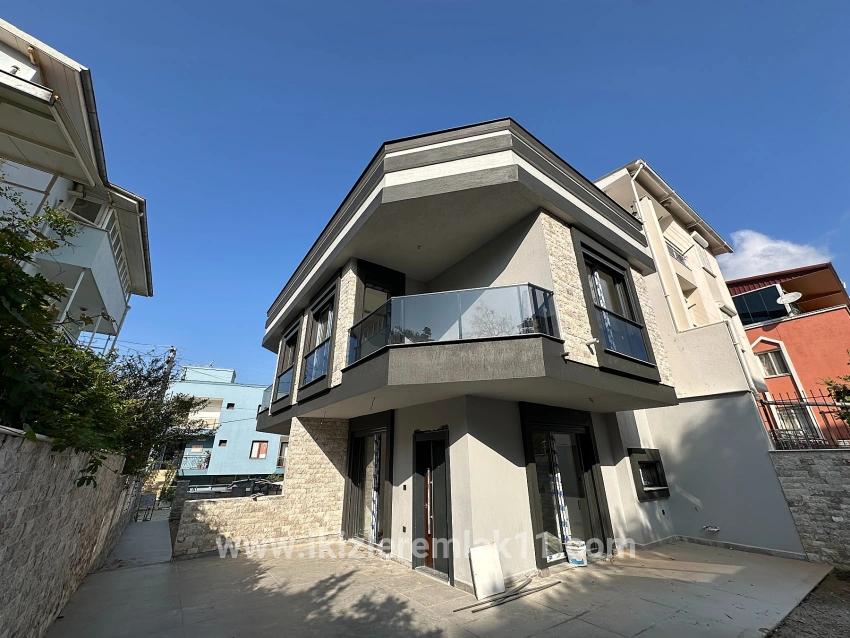 Для продажи Вилла 2+1 в Mersin Alanı Seferihisar Ürkmez - 170 m²