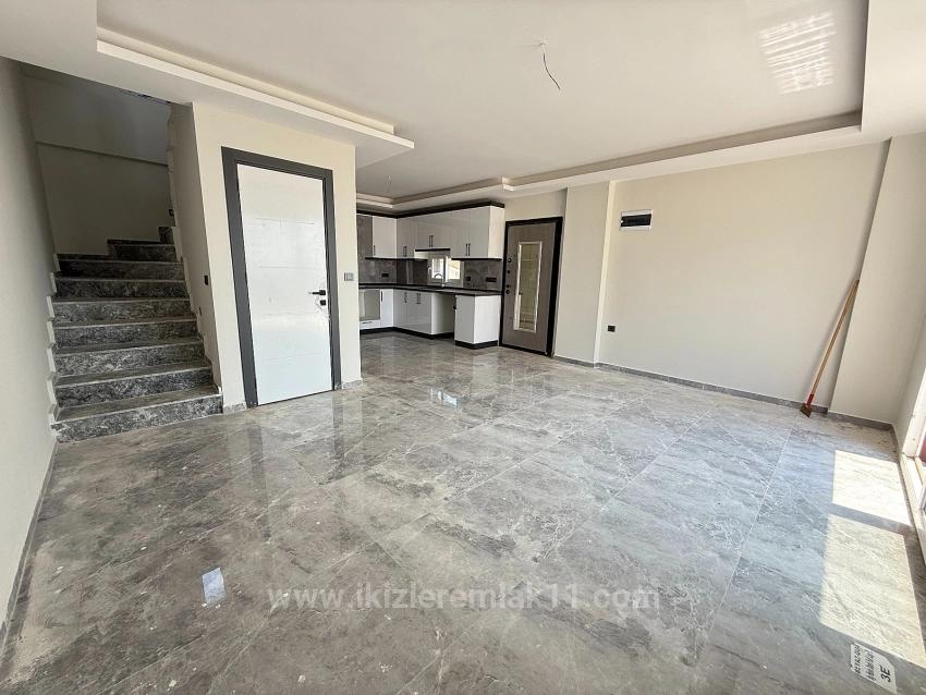 Вилла 3+1 С Видом На Море И Отдельным Садом На Продажу В Сеферихисаре Доганбей