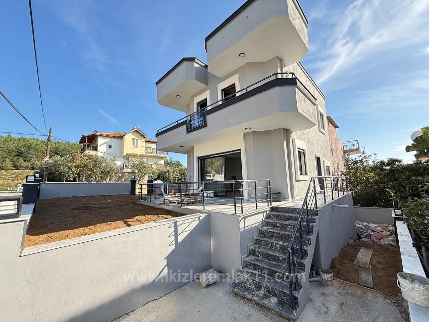 Угловая Вилла 3+1 С Видом На Море И Отдельной Кухней В Уркмезе