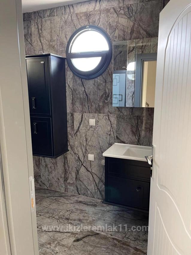 Роскошная И Комфортабельная Двухуровневая Вилла На Продажу У Моря В Сеферихисаре, Уркмез