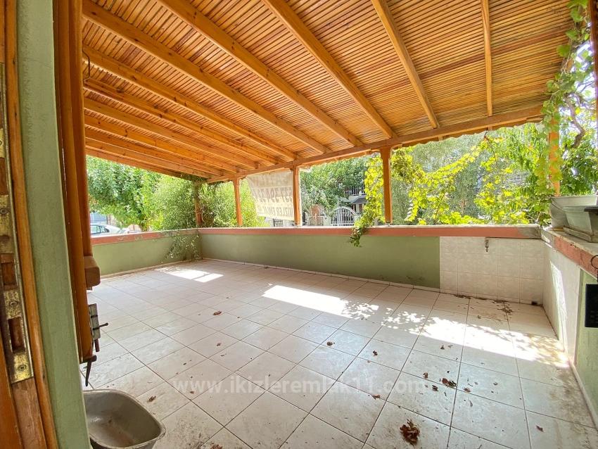 Продается 1+1 Со Стороны Моря В Сеферихисар-Юркмез. Квартира 85 М2