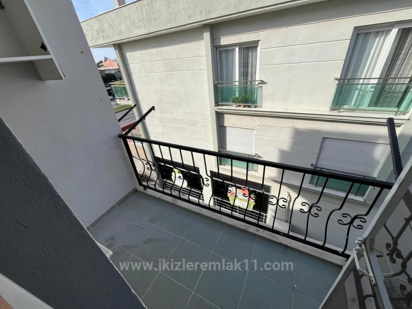 Продаётся Большая Квартира 2+1 На Среднем Этаже В Центре Уркмеза, Недалеко От Моря