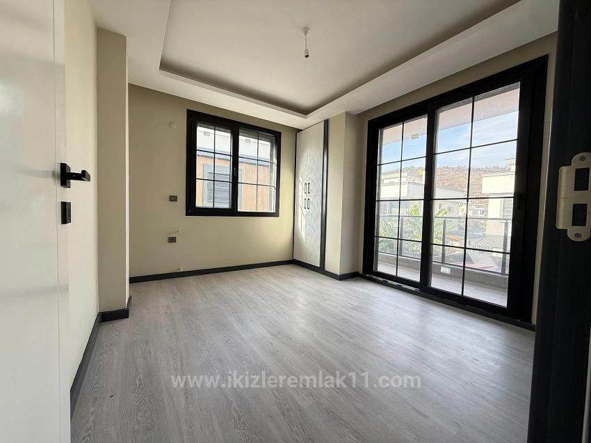 Совершенно Новая Роскошная Отдельная Вилла С Бассейном На Продажу В Сеферихисаре Доганбей