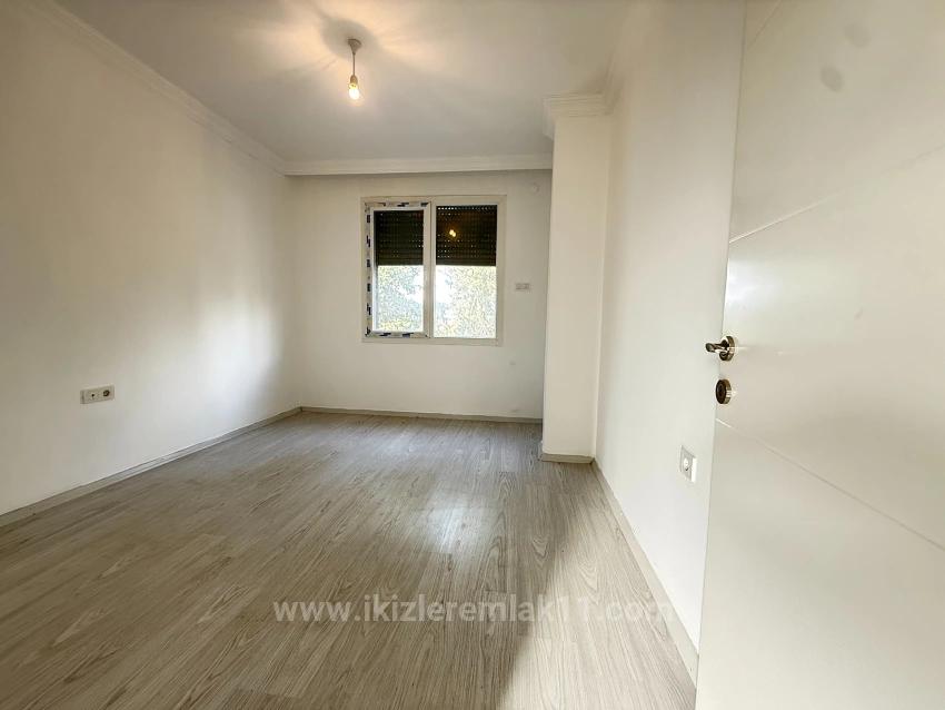 Новая Вилла 3 + 1 С Большим Садом На Продажу В Сеферихисар Доганбей