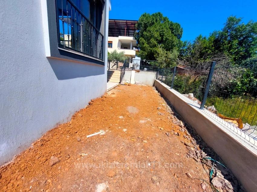 Для продажи Вилла 2+1 в Payamlı Seferihisar Doğanbey - 150 m²