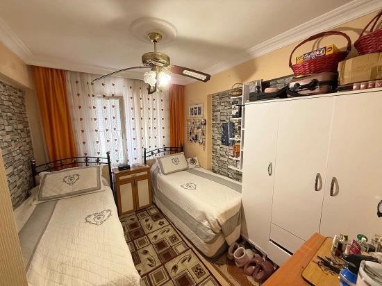 Продается Квартира 2+1 В Центре Сеферихисар-юркмез, 80м2, 200м От Моря.