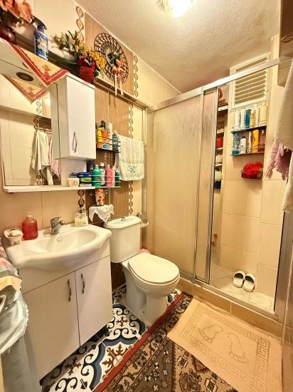 Продается Квартира 2+1 В Центре Сеферихисар-юркмез, 80м2, 200м От Моря.