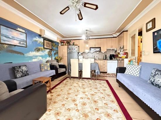 Продается Квартира 2+1 В Центре Сеферихисар-юркмез, 80м2, 200м От Моря.