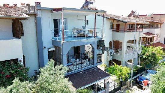 В Doğanbey Продажа Средний Этаж 2+1 Морская Сторона 70 Метр² Квартира