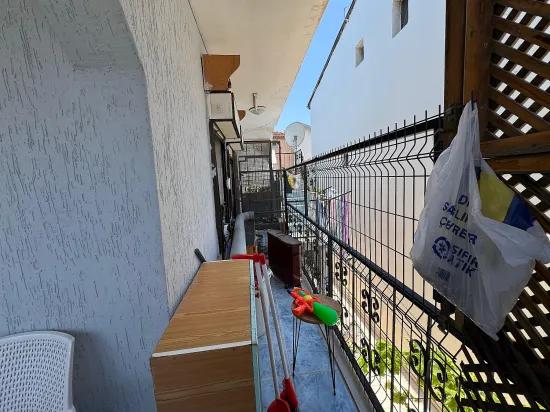 В Doğanbey Продажа Средний Этаж 2+1 Морская Сторона 70 Метр² Квартира