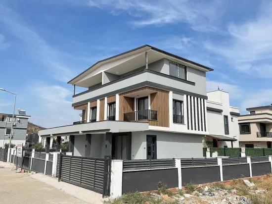 в Seferihisar Doğanbey на продажу новый 3+1 двухуровневая вилла – с большим садом