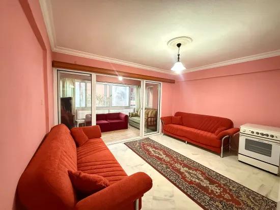 Seferihisar Ürkmez в центре продаётся 2 + 1 80 metre² квартира