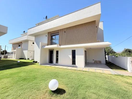🏡 Seferihisar в Ürkmez внутри комплекса с бассейном новая роскошная вилла