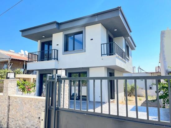 Отдельная Вилла 3+1 С Родительской Спальней В Саду Площадью 390 М2 На Продажу В Сеферихисаре, Доганбей