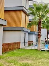 Для продажи Семейный дом 3+1 в Bengiler Seferihisar Ürkmez - 180 m²
